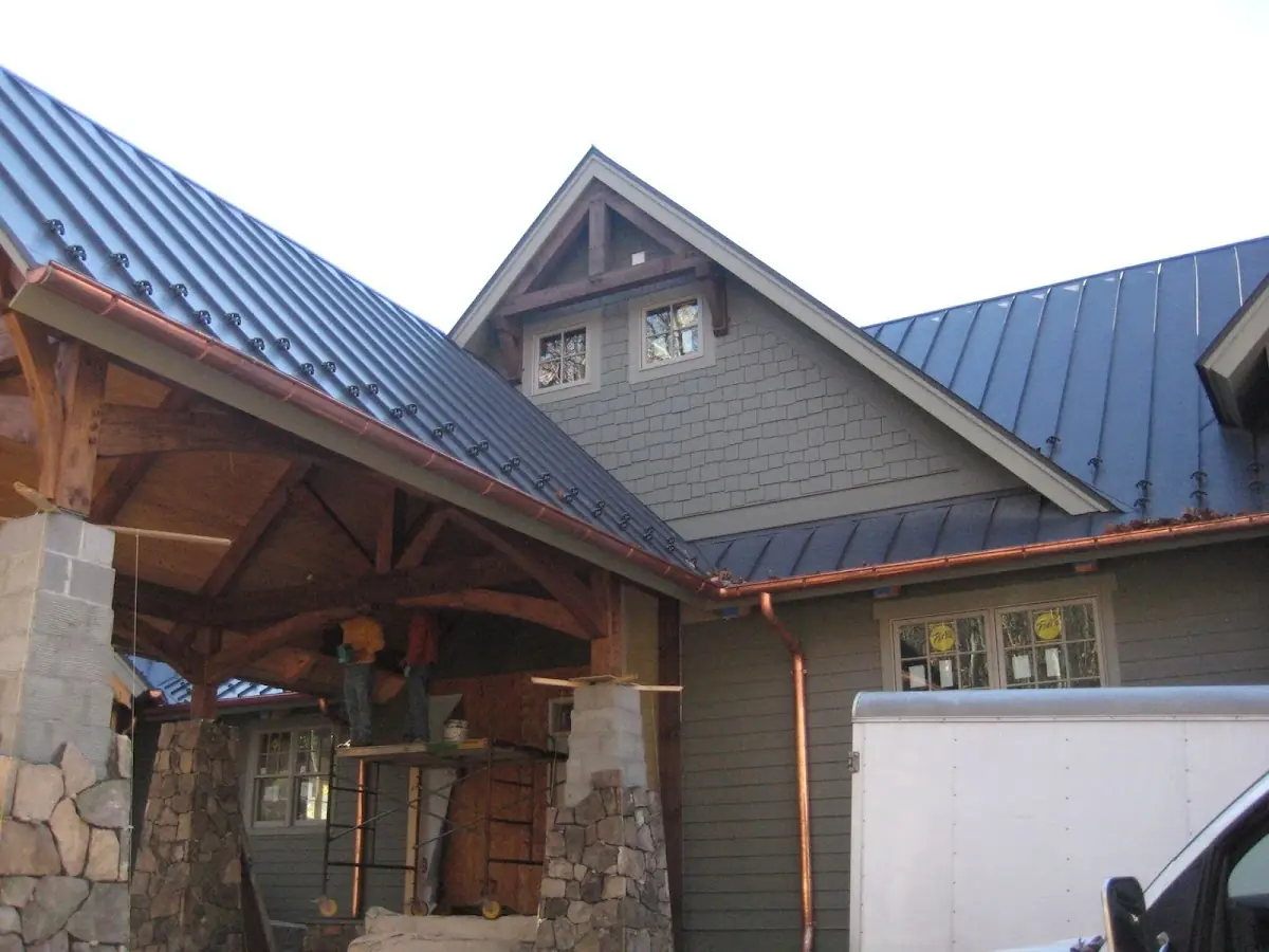 Craftsman Roofing team delivering quality roofing work in Bell Forest
